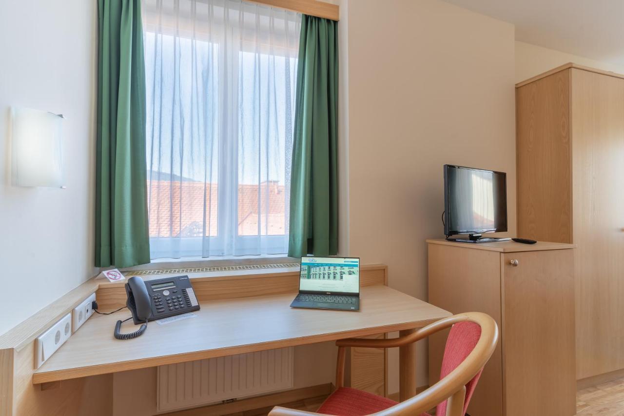 Hotel Kindler 2,0 Self-Check-In لوبن المظهر الخارجي الصورة
