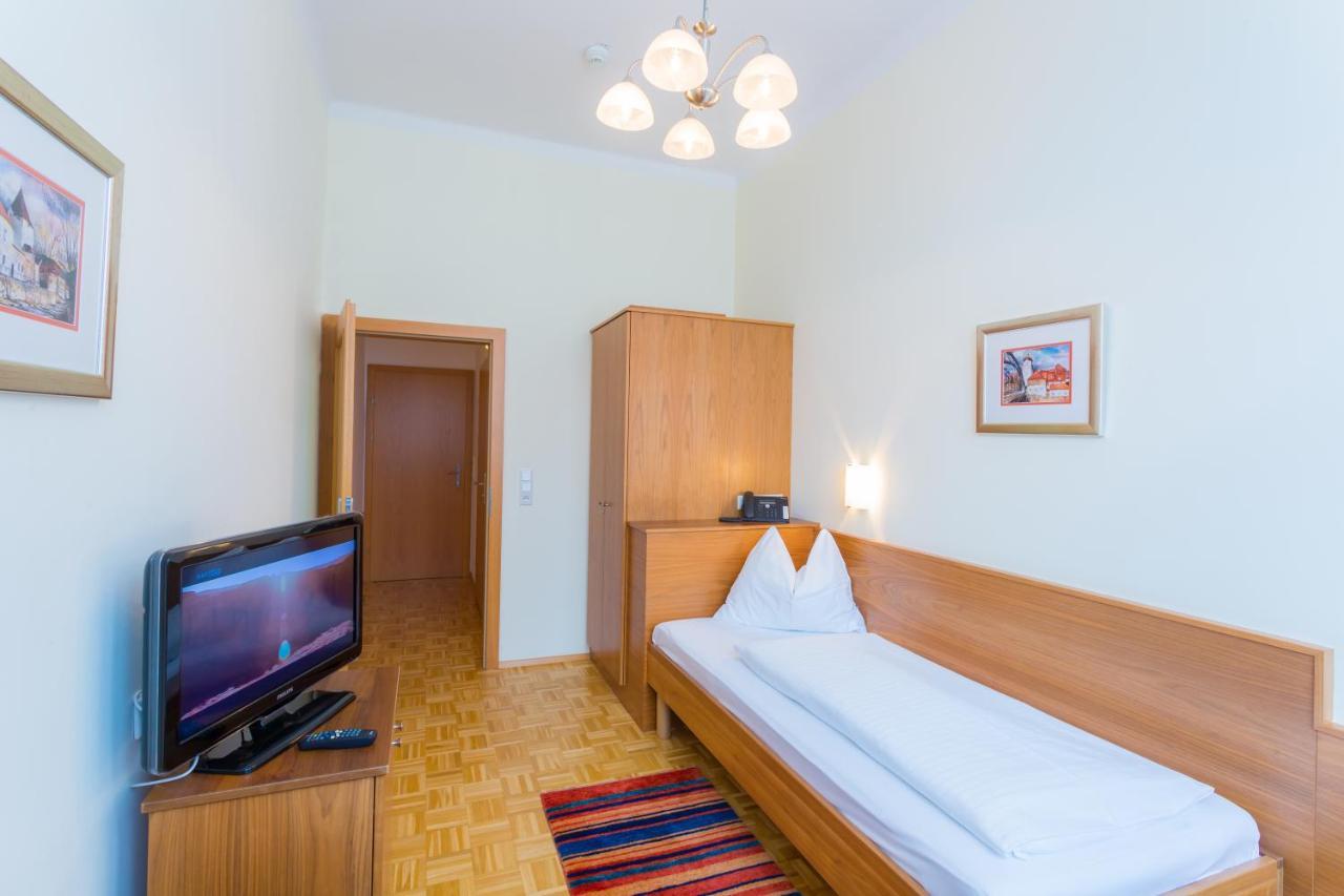Hotel Kindler 2,0 Self-Check-In لوبن المظهر الخارجي الصورة
